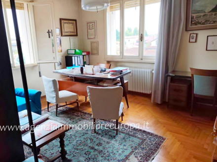 Appartamento 4 camere + in 8258