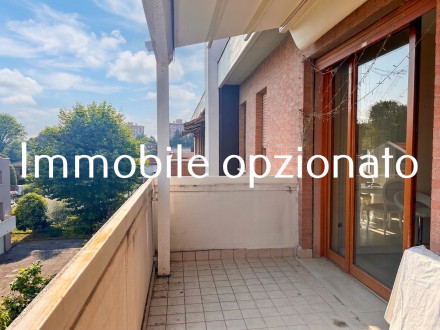 Appartamento 4 camere + in 8258